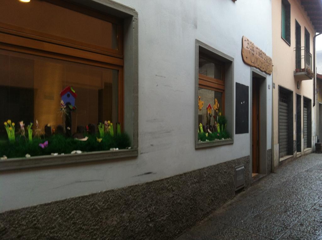 Bar Trattoria Colombina Affittacamere Bossico Bagian luar foto