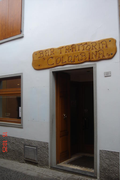 Bar Trattoria Colombina Affittacamere Bossico Bagian luar foto